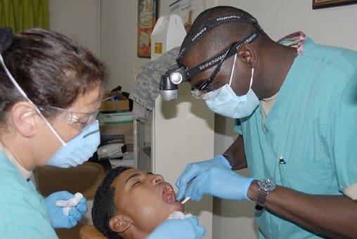 Curso de Auxiliar de clínica dental